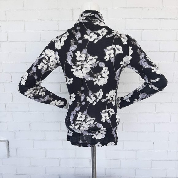 🌸Floral Lightweight Wool-Blend Turtleneck - Picture 7 of 9